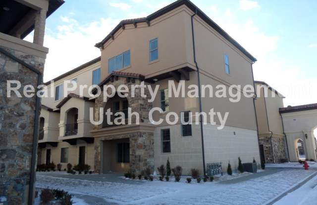 Highland Townhome In Gated Community Half off first months rent!! - 5516 Florence Lane, Highland, UT 84003