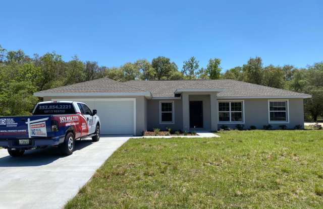 Photo of Desirable SW Ocala Neighborhood 4/2/2 *WON'T LAST*