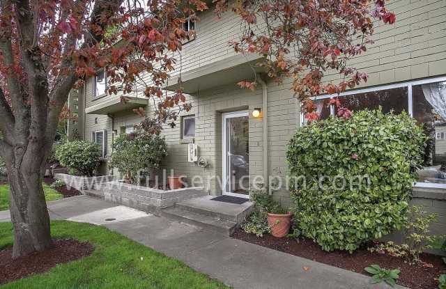 Photo of 4812 Terrace Dr NE # 4812