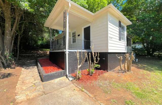 3141 Columbus Circle