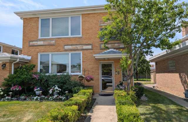 8734 Wisner