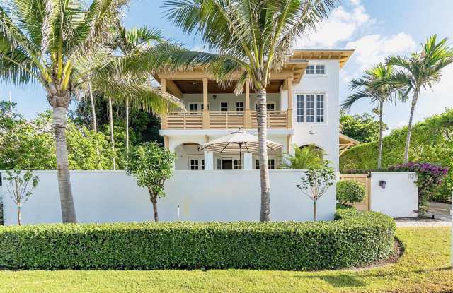 1127 Miramar Drive