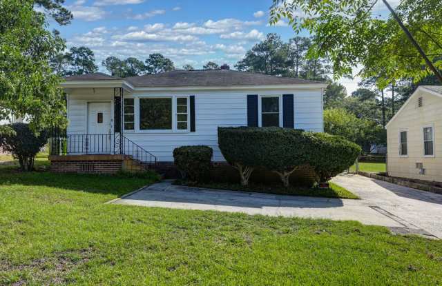 Renovated Downtown Columbia Home with Fenced Yard!