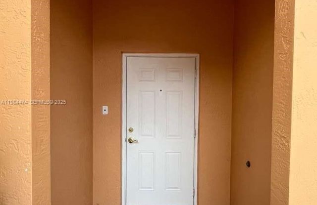 5067 SE Mariner Garden Cir