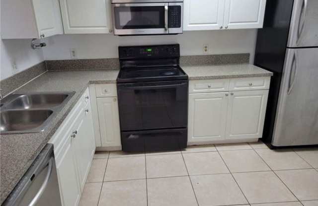 5005 Wiles Road 108, Coconut Creek, FL 33073 - 4202