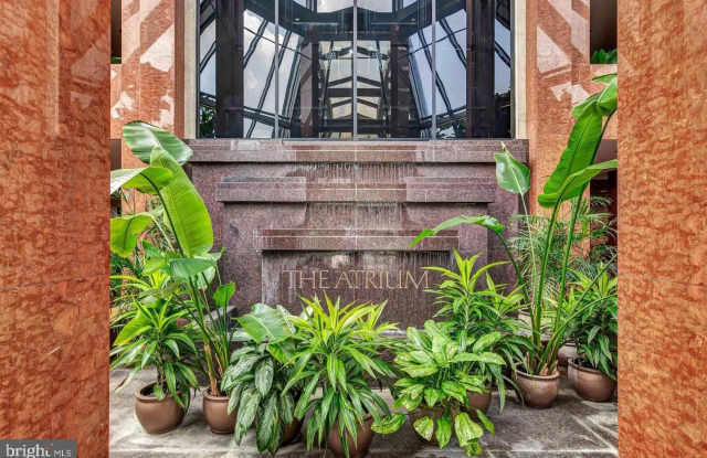 1530 KEY Boulevard unit: 715