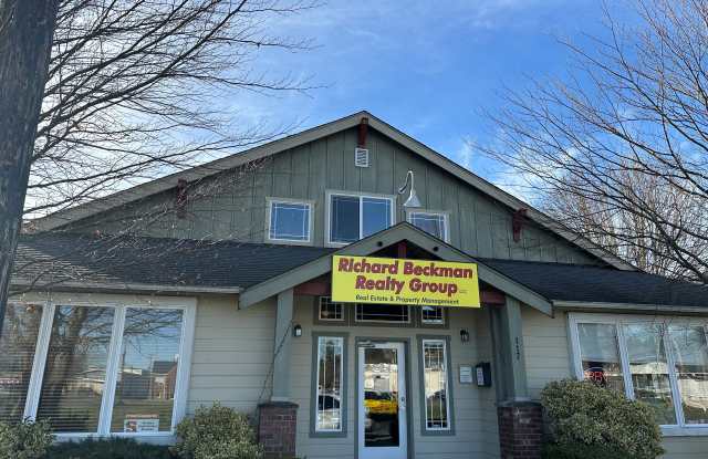 117 N 8th St Ste 100