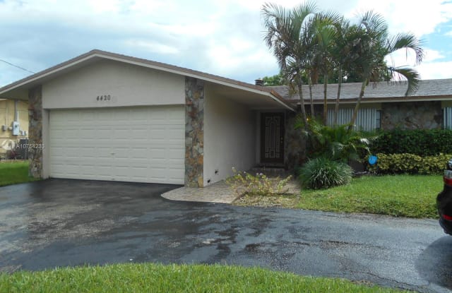 4420 NW 26th St - 4420 Northwest 26th Street, Lauderhill, FL 33313