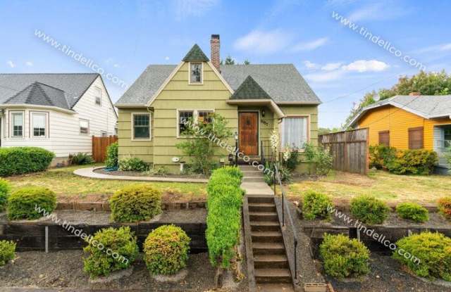 6957 North Villard Avenue - 6957 North Villard Avenue, Portland, OR 97217