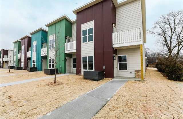 3428 Vel Mews