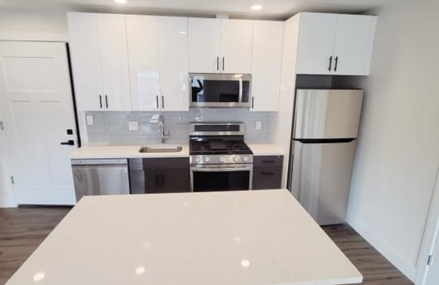 Photo of 318 Belgrade Ave.