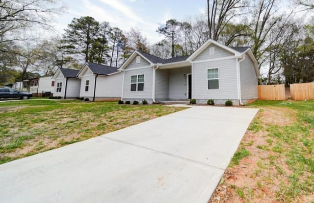 910 North Ransom Street - 910 N Ransom St, Gastonia, NC 28052