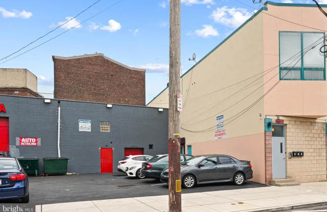 Photo of 232 W GIRARD Avenue unit: 2A