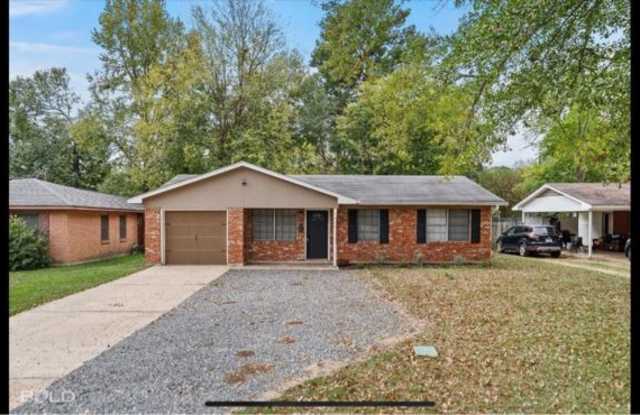 1139 Southland Park Dr - 1139 North Southland Park Drive, Shreveport, LA 71118