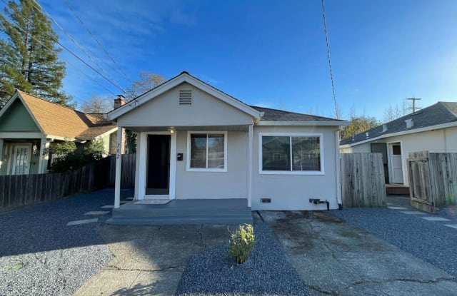 702 OAK STREET - 702 Oak Street, Santa Rosa, CA 95404