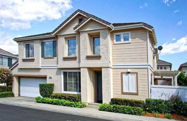 16376 CREEKSIDE Place