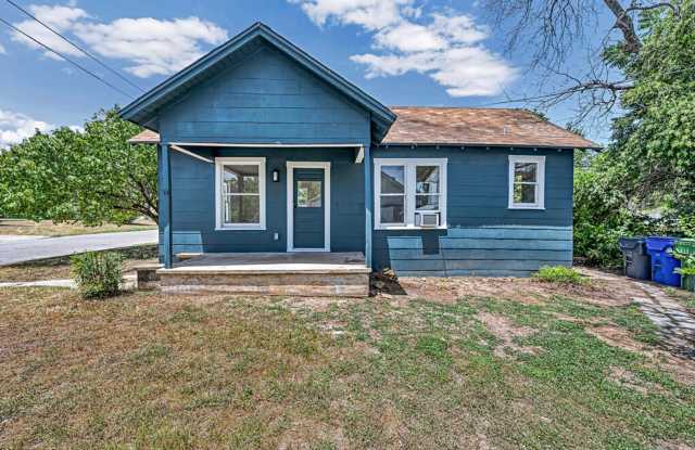 Photo of Cozy 1 BD 1 BA in Waco - Near Cameron Park