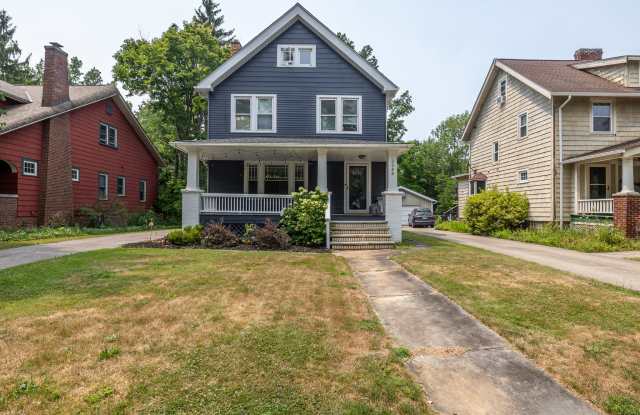 2588 Queenston Rd