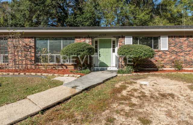 HALF-DEPOSIT SPECIAL! Spacious 4-Bed 2-Bath Brick Home in West Mobile