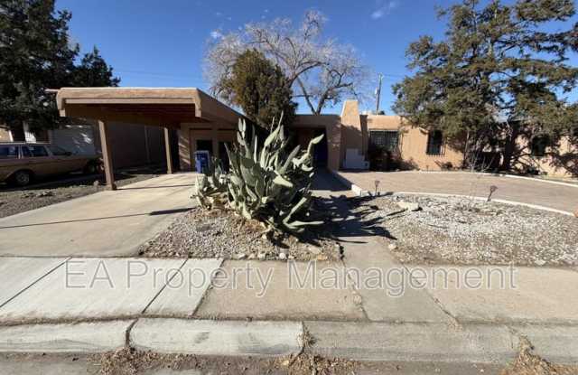 Photo of 921 Dartmouth Dr NE