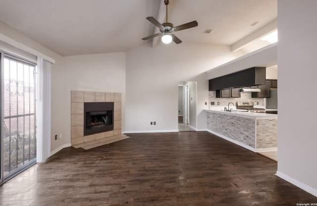 6307 Candlecrest Crt