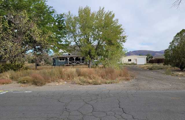 850 Femont St - 850 Fremont Street, Fernley, NV 89408