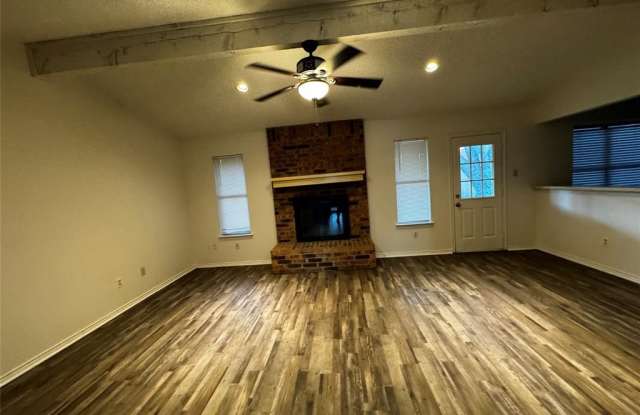 1102 Snowberry Street