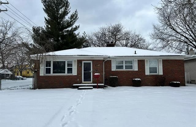 24517 ROSEBUD Avenue - 24517 Rosebud Avenue, Eastpointe, MI 48021