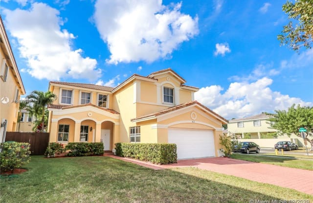 4612 NW 94th Ct - 4612 Northwest 94th Court, Doral, FL 33178