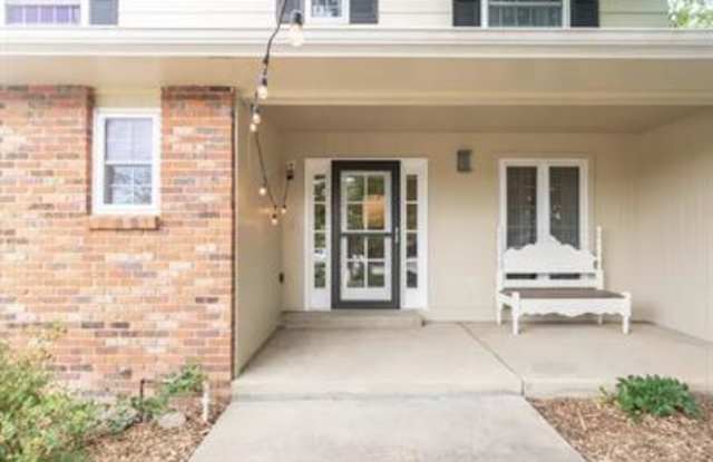 410 Westview Court - U