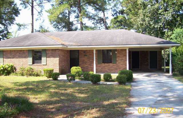 606 Slade Street