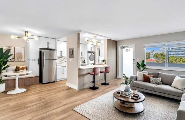 Photo of 1030 9th St