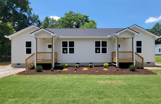 Brand New 3 Bed, 2 Bath Duplex Available Near Downtown Greenville