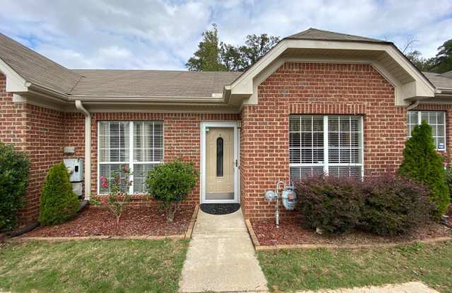 Cozy Home with Fenced-In Backyard for Rent in Bessemer! Available to View with 48 Hours Notice!