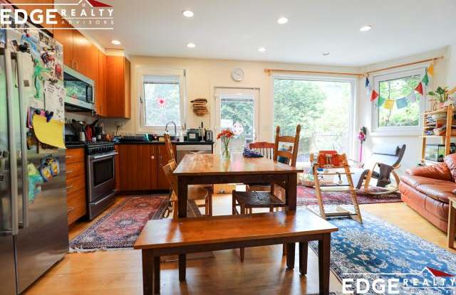 141 Elm St. photos photos