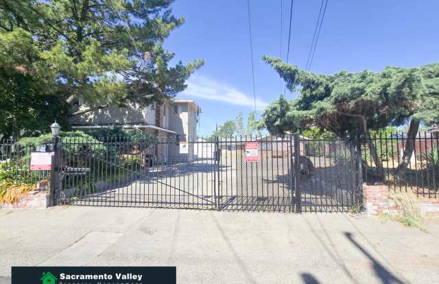 4261 Sweetwater Avenue - #3