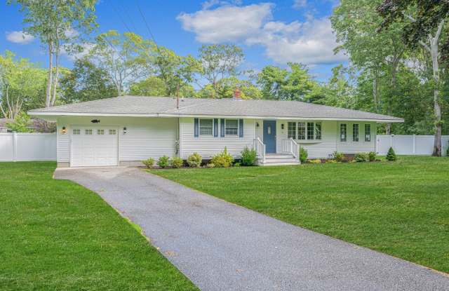 Photo of 6 Rolling Hill Road