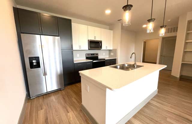 Photo of 704 East Olympic Drive