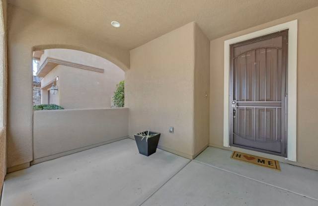 GATED COMMUNITY, 4 BEDROOM W/ POOL  CASITA W/ COVERED ENTERTAING AREA, OUTDOOR FIREPLACE AND TV