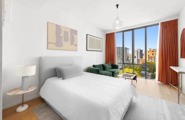 Photo of 476 Broadway