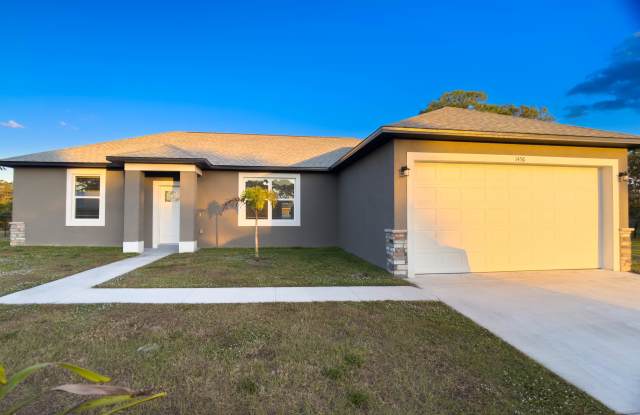 Photo of 1456 Kyra Ave