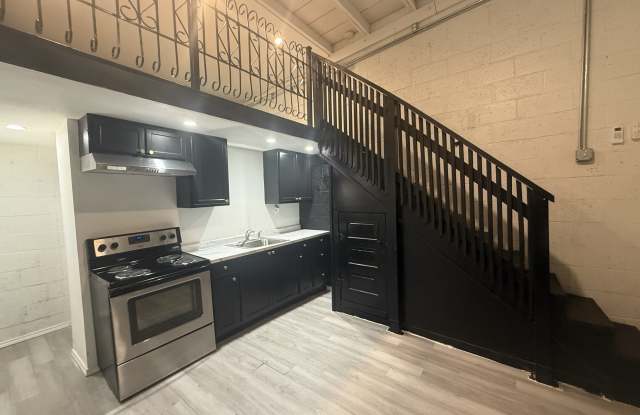 3916 South Presa Street - B3916 S Presa street