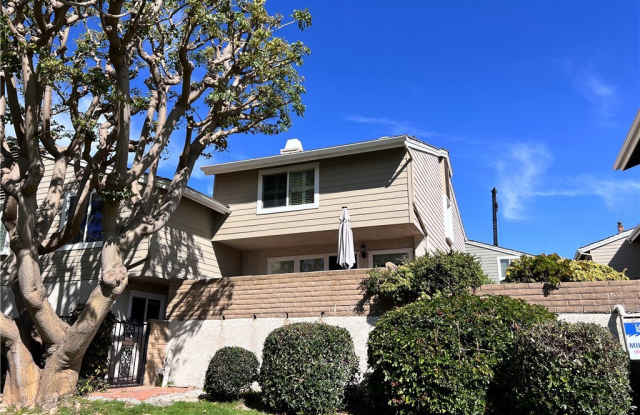 24709 Santa Clara Avenue