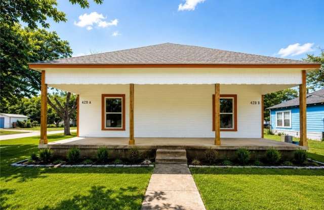 420 S 27th- A Street
