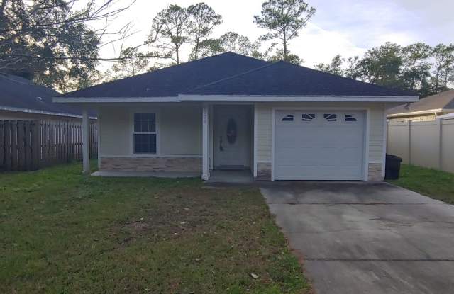 Updated 3bed/2bath home just minutes from the University of Florida - 1726 Northwest 9th Street, Gainesville, FL 32609