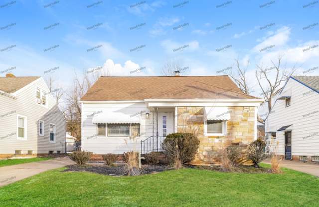 Photo of 18819 Longview Avenue