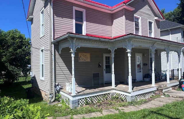 26 W COLLEGE Avenue