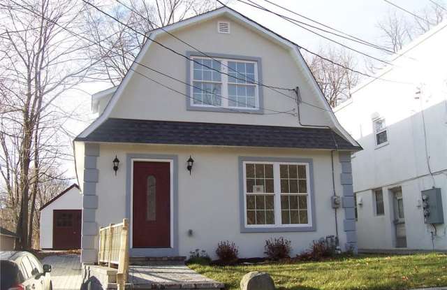 2 Cedar Lane