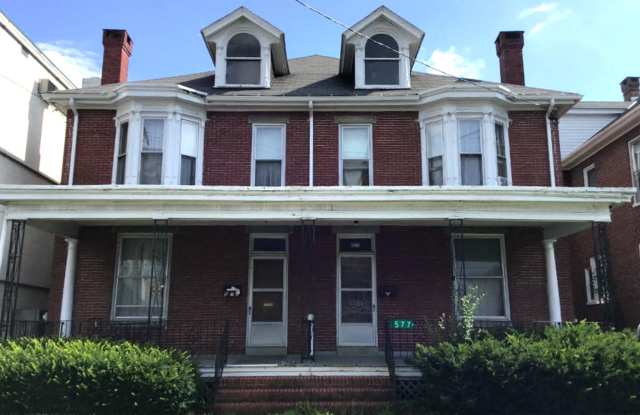 2-story duplex | 4 bedrooms and 2 full bathrooms