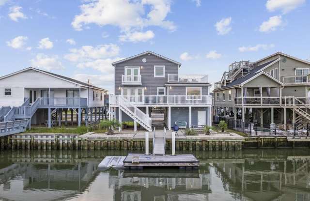 Photo of 306 49th Ave. N